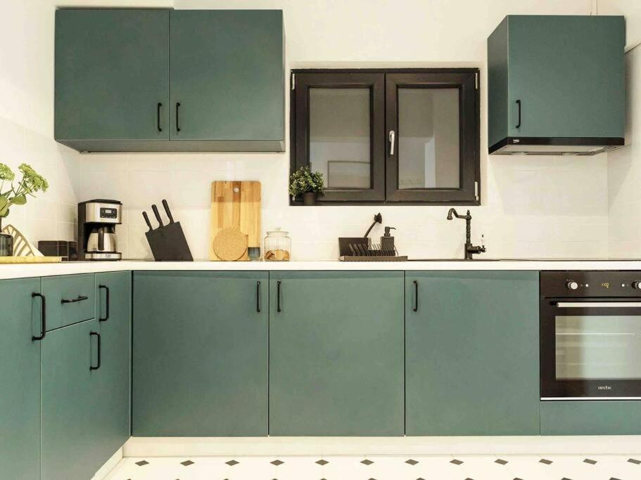 Bright 2Br Apartment - Top Location - City Balcony Bucureşti Ngoại thất bức ảnh