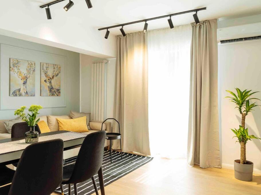 Bright 2Br Apartment - Top Location - City Balcony Bucureşti Ngoại thất bức ảnh